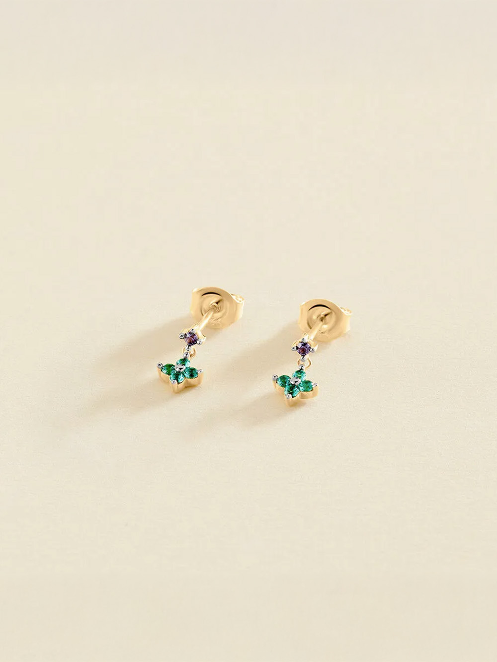 Pendientes cortos Agatha Paris BELOVED multicolor en plata de ley bañada en oro con circonitas 02390539-256-TU