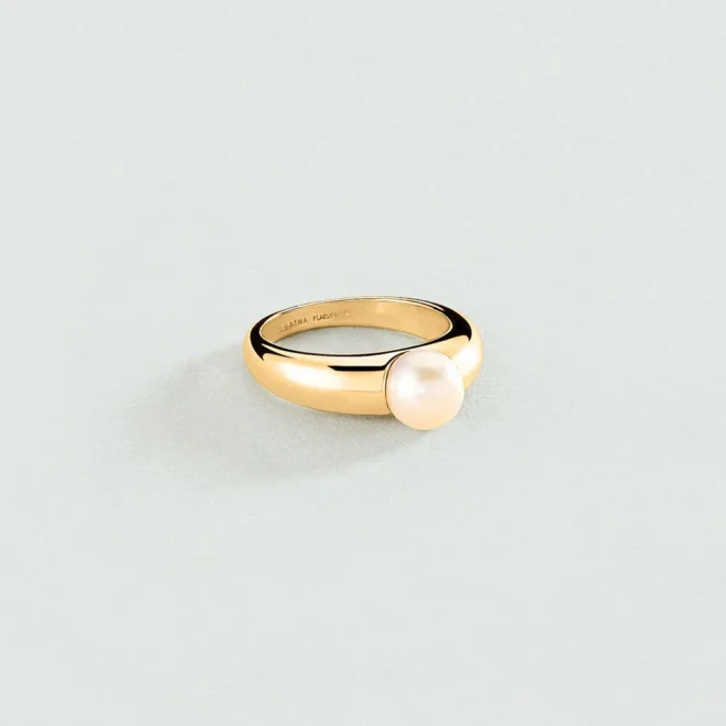 Anillo Margaux perla dorado de Agatha Paris